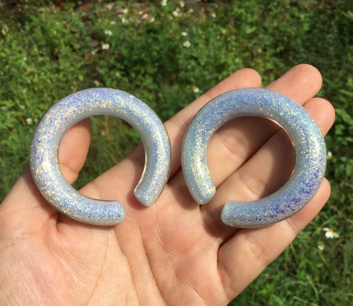 1 Pair (2 Pieces) Pearlescent "GRAY" Dichroic Glass Hoops