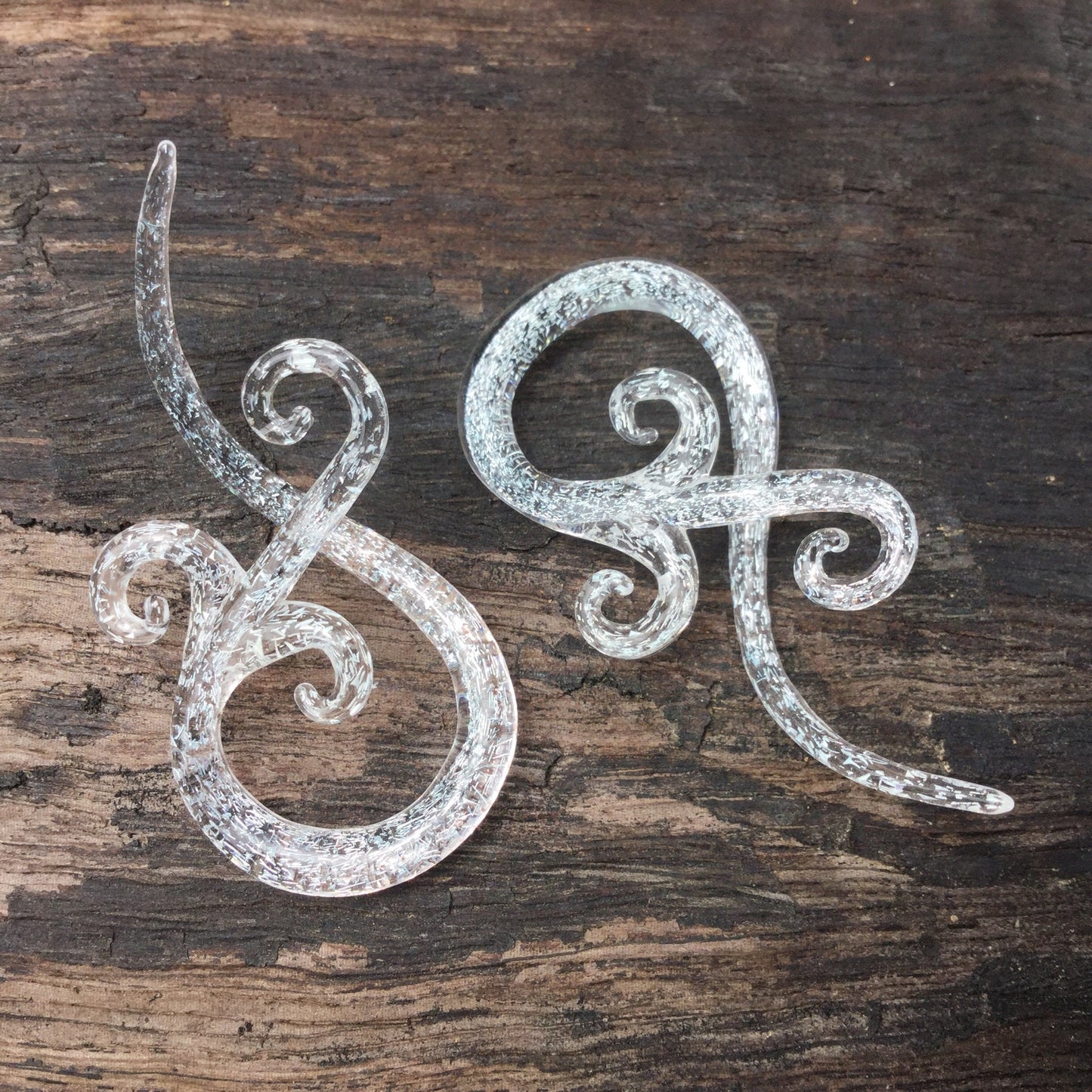 1 Pair (2 Pieces) Translucent Silver Dichroic Bonita Spirals