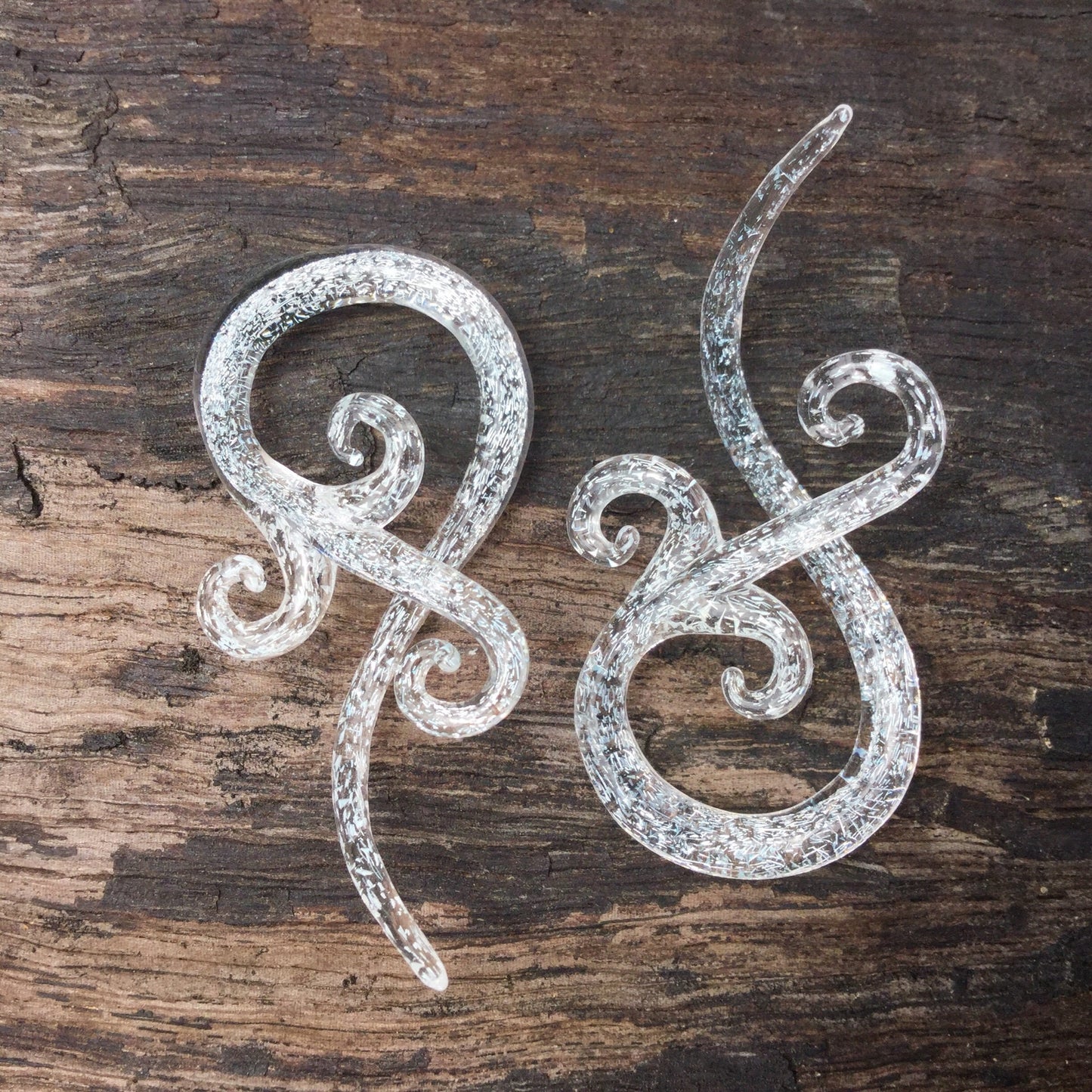 1 Pair (2 Pieces) Translucent Silver Dichroic Bonita Spirals