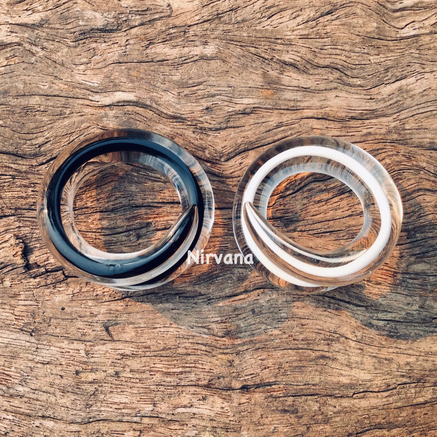 1 Pair (2 Pieces) Kat's Spirals Encased 1 Piece White & 1 Piece Black