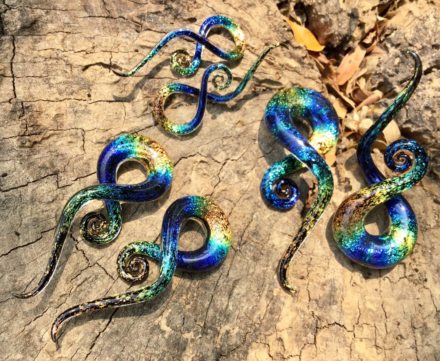 1 Pair (2 pieces) Aquatic Rainbow Dichroic Glass Note Spirals