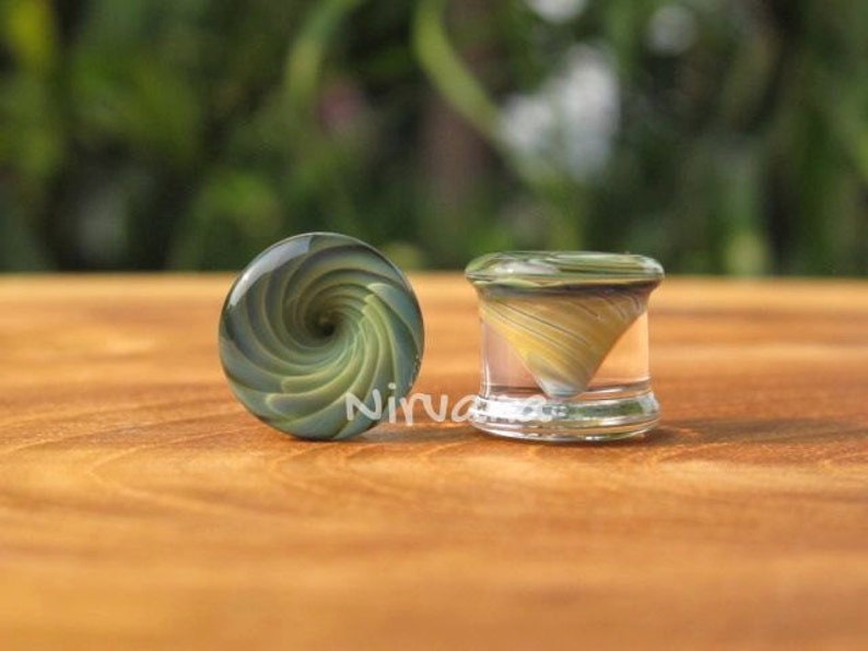 1 Pair (2 Pieces) Exotic Green Tornado Vortex Plugs
