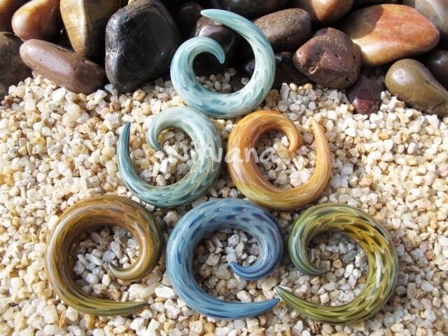 1 Pair (2 Pieces) Exotic Light Green Earth Classic Spirals