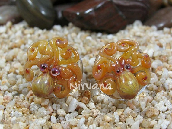 1 Pair (2 Pieces) Exotic Silver Octopus Plugs Pyrex Glass