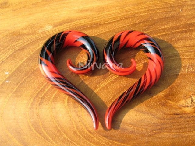 1 Pair (2 Pieces) Red & Black Free-Style Zig Zag Thai Spirals