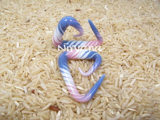 1 Pair (2 Pieces) Purple/Pink/White Free Style Triangle Spirals Glass