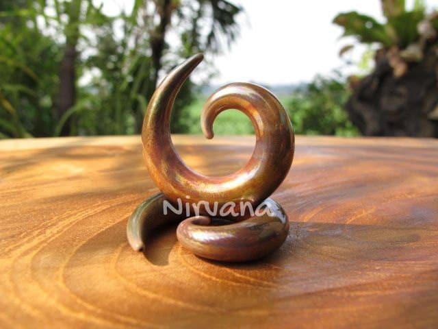 1 Pair (2 Pieces) Antique Metallic Earth Glass Spirals