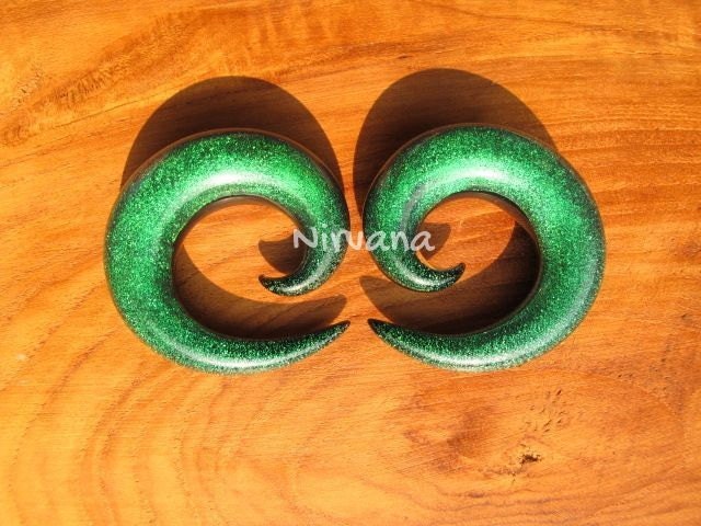 1 Pair (2 Pieces) Emerald Green Dichroic Glass Classic Spirals