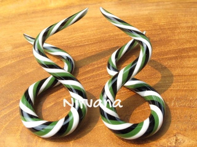 1 Pair (2 Pieces) Custom Multi Color Double Twist Ear Shapes Glass