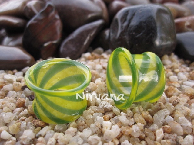 1 Pair (2 Pieces) Green & Yellow Tunnels Pyrex Glass Gauges