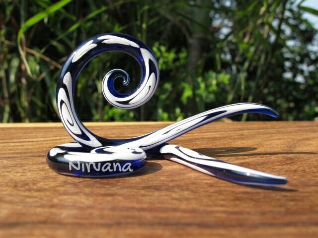 1 Pair (2 Pieces) Blue & White Tribal Swirl Pattern Thai Super Spirals Glass
