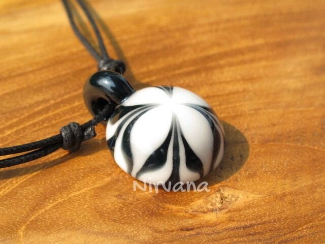 1 Piece - Groovy Fire Flower Pendant in Pyrex Glass With Black Waxed Linen Adjustable Cord