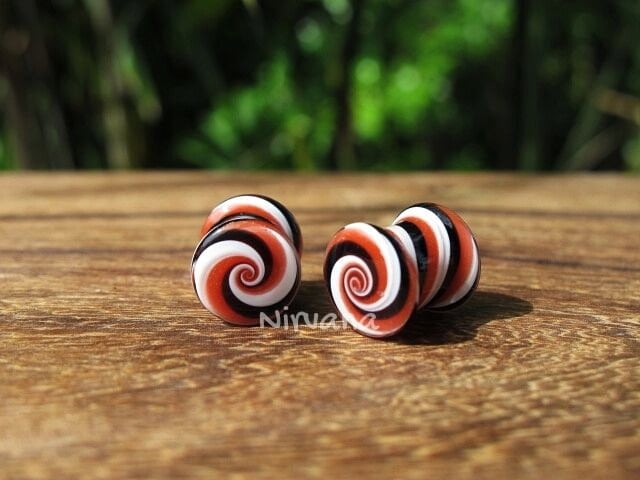 1 Pair (2 Pieces) Black, Red & White Striped Candy Spiral Glass Plugs