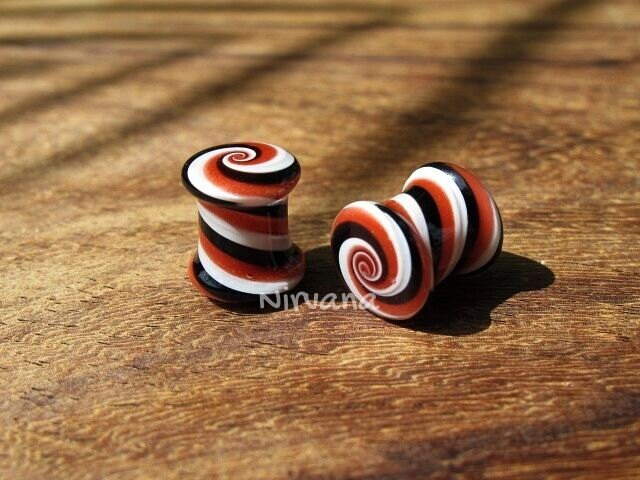 1 Pair (2 Pieces) Black, Red & White Striped Candy Spiral Glass Plugs