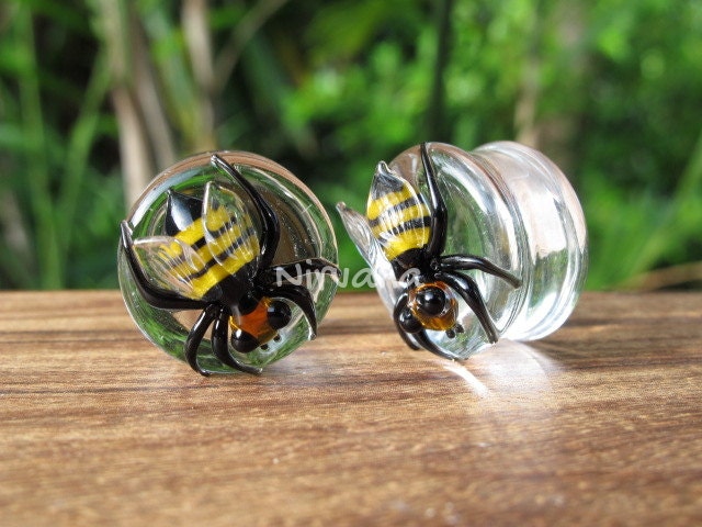 1 Pair (2 Pieces) Pyrex Glass Honey Bee Plugs One Pair Gauges