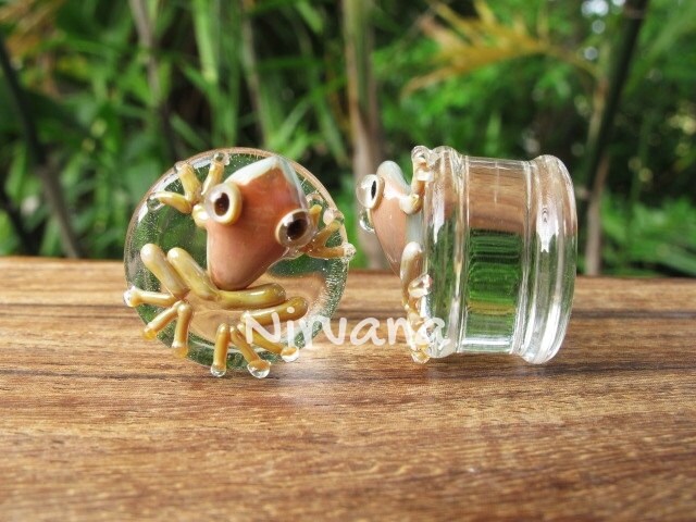 1 Pair (2 Pieces) Nirvana Earth Glass Tree Frog Plugs