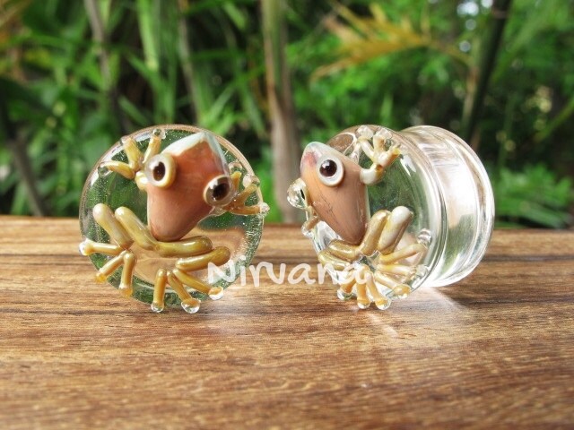 1 Pair (2 Pieces) Nirvana Earth Glass Tree Frog Plugs