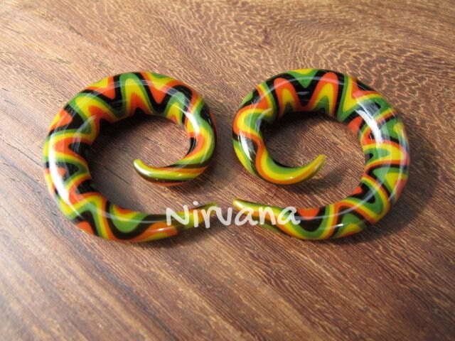 1 Pair (2 Pieces) Rasta Snake Spirals Glass