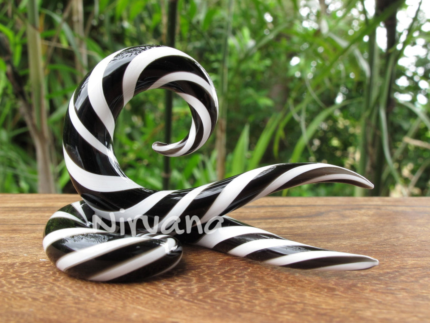 1 Pair (2 Pieces) Black & White Twists Thai Spirals Glass