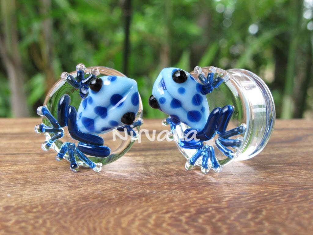 1 Pair (2 Pieces) Sky Blue Frogs with Cobalt Spots Glass Plugs