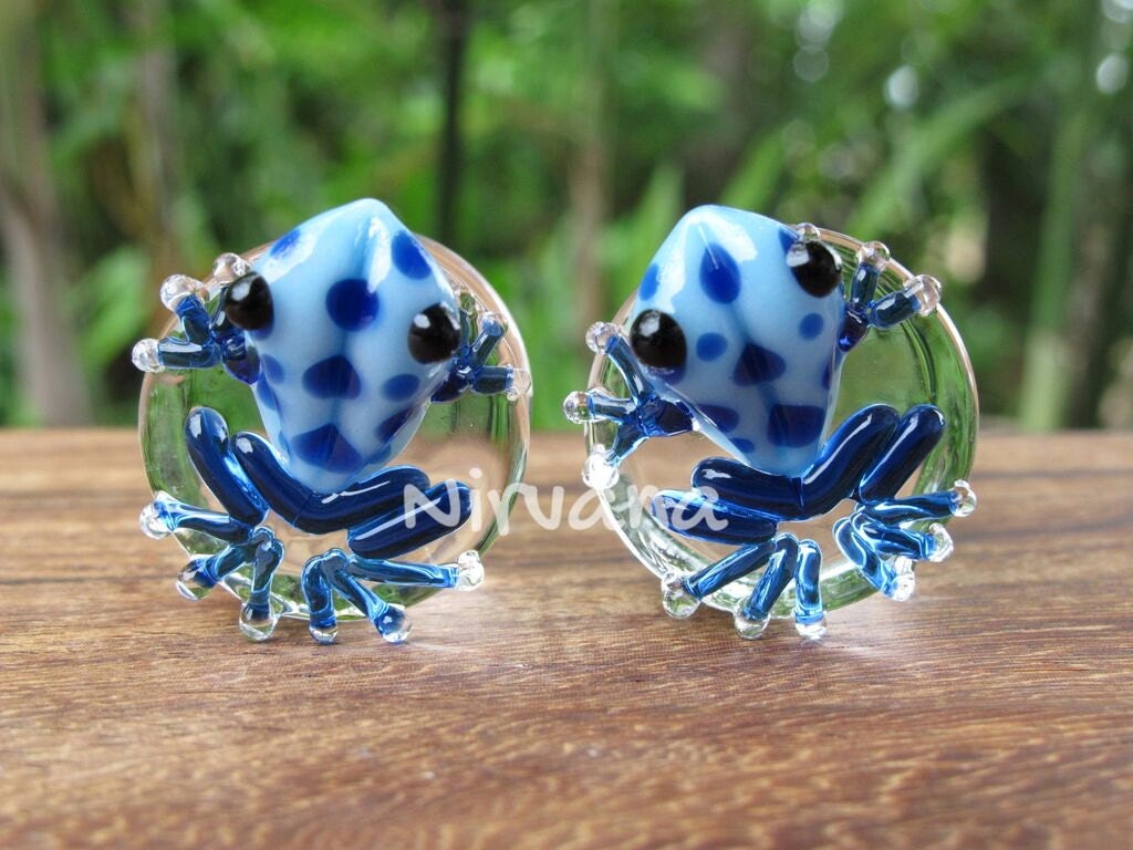 1 Pair (2 Pieces) Sky Blue Frogs with Cobalt Spots Glass Plugs