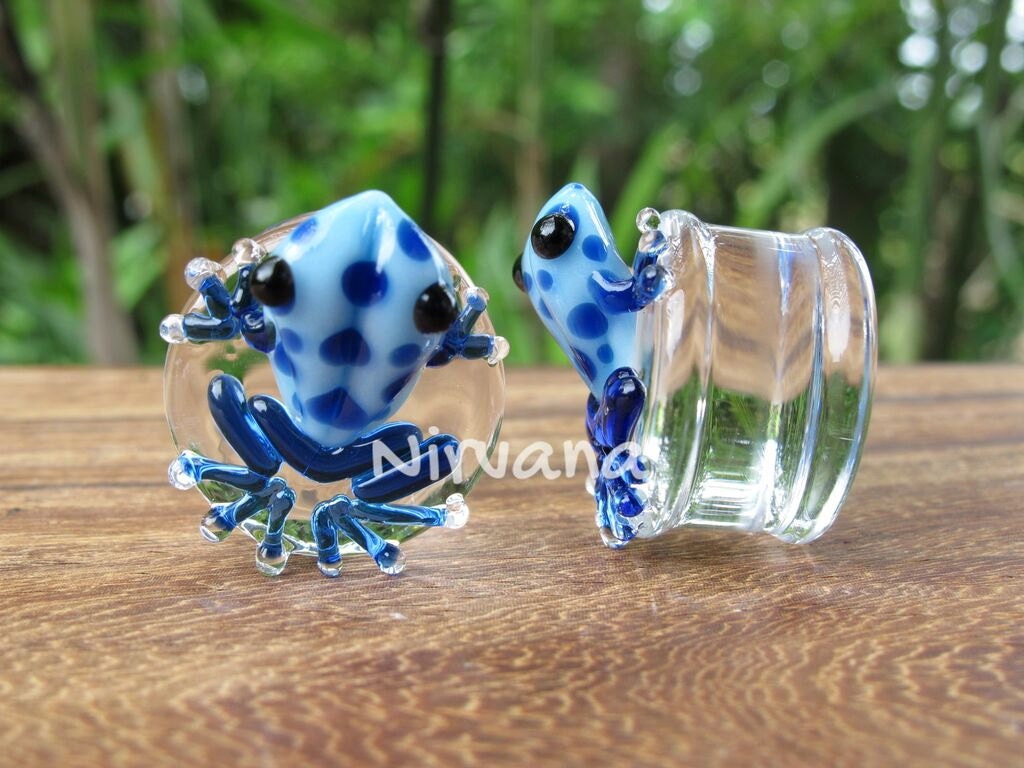 1 Pair (2 Pieces) Sky Blue Frogs with Cobalt Spots Glass Plugs