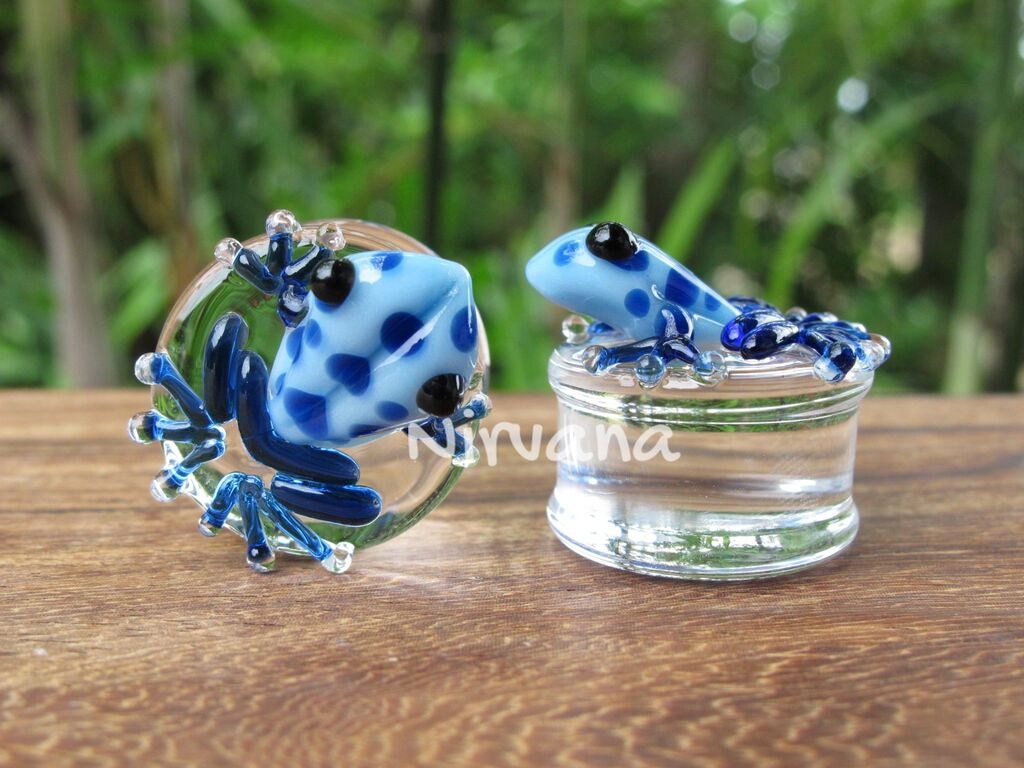 1 Pair (2 Pieces) Sky Blue Frogs with Cobalt Spots Glass Plugs
