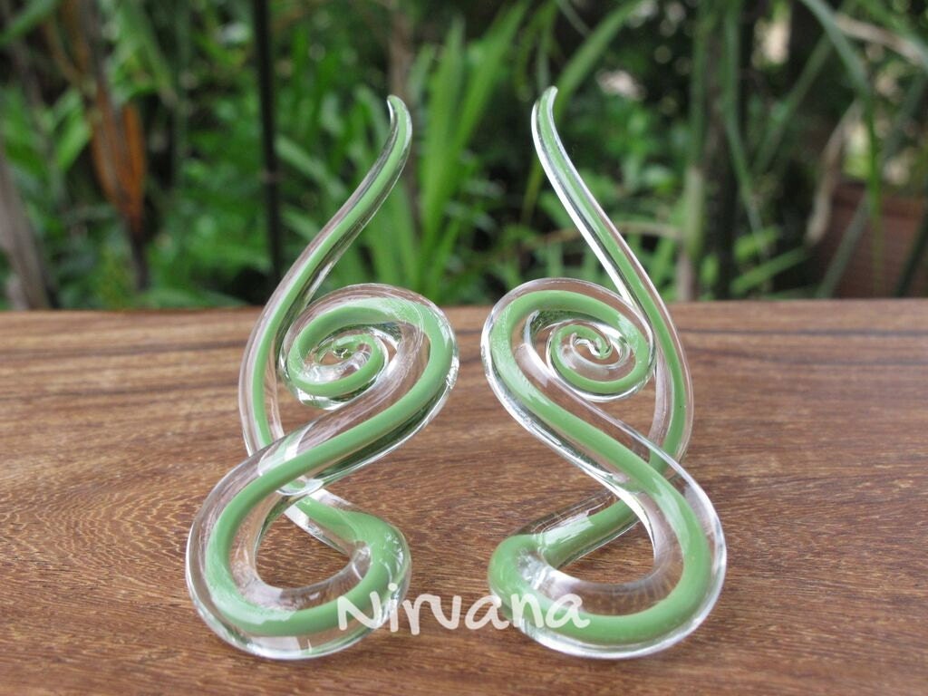 1 Pair (2 Pieces) Jade Green Encased Glass Note Spirals