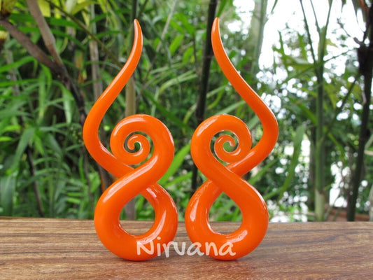1 Pair (2 Pieces) Solid Color Orange Glass Note Spirals