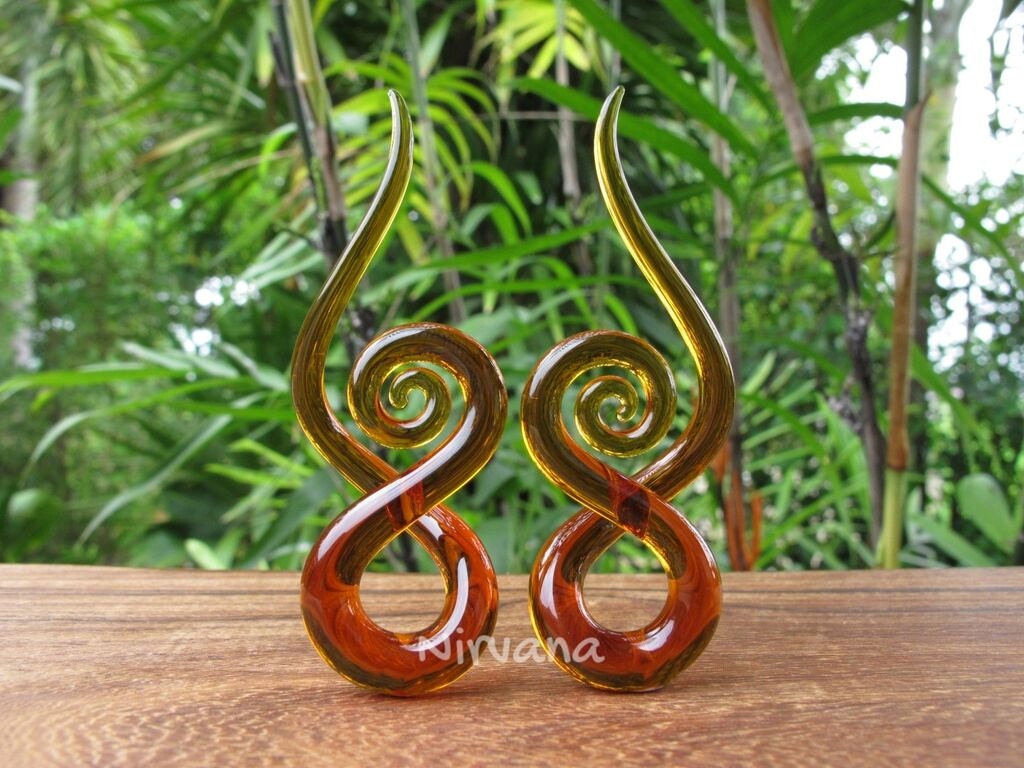 1 Pair (2 Pieces) Amber Colored Glass Note Spirals
