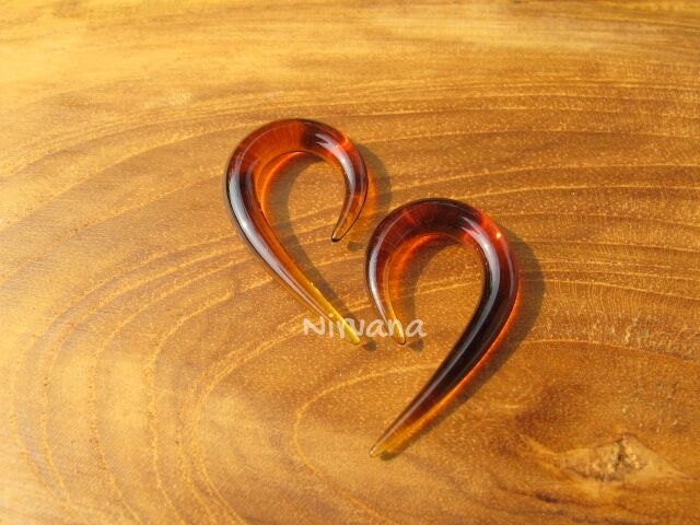 1 Pair (2 Pieces) Amber Color Glass Fish Hook Spirals