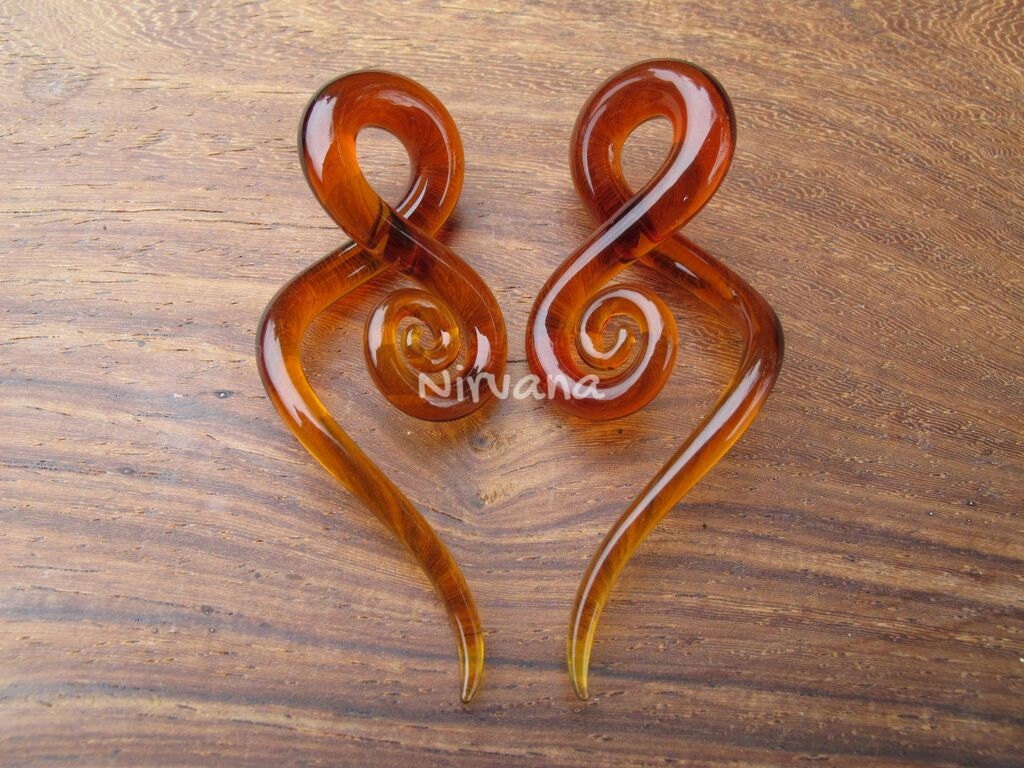 1 Pair (2 Pieces) Amber Colored Glass Note Spirals