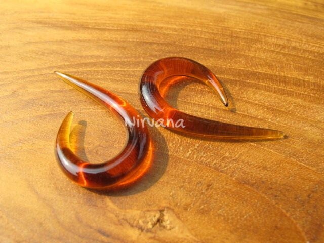1 Pair (2 Pieces) Amber Color Glass Fish Hook Spirals