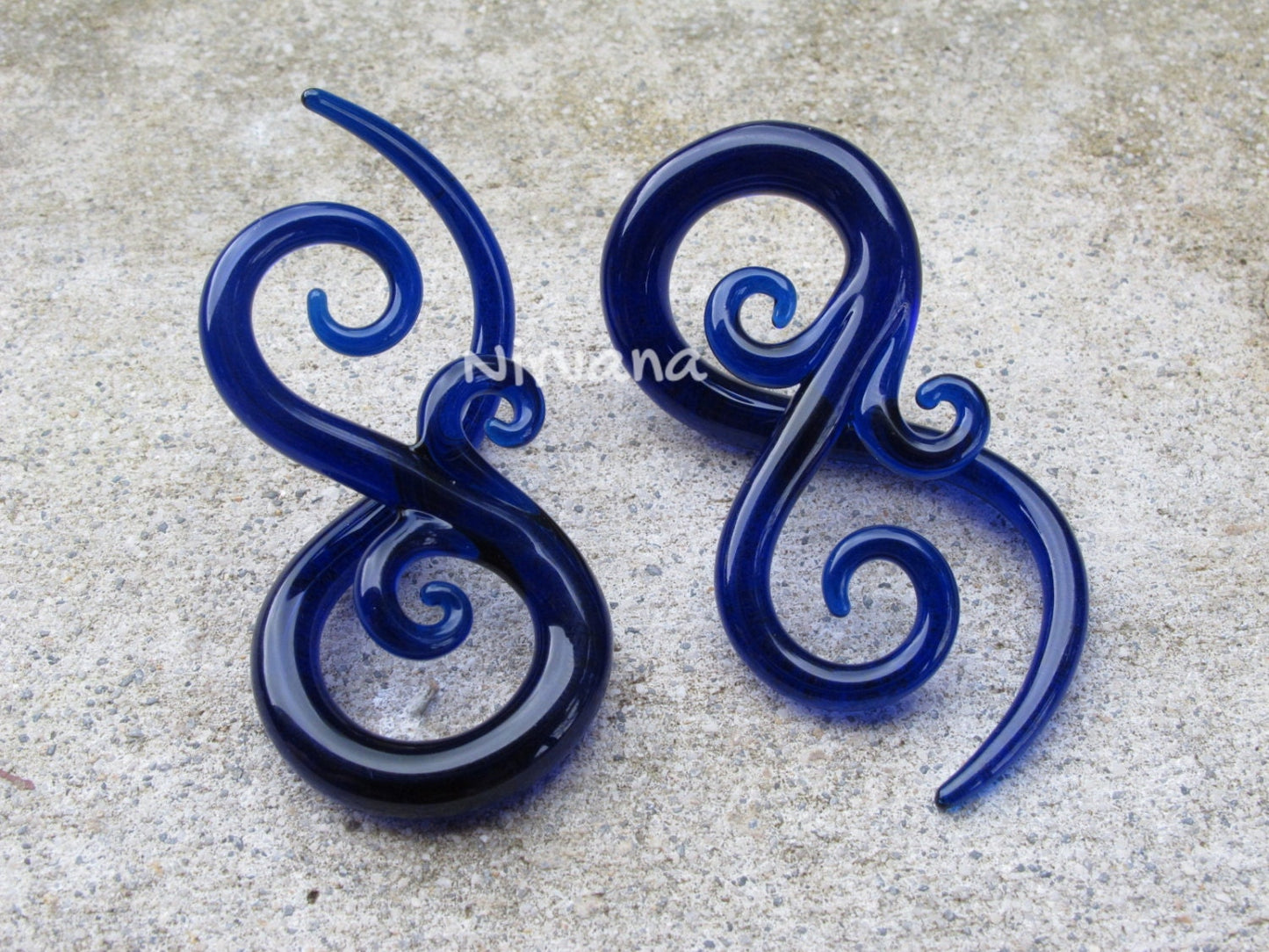 1 Pair (2 Pieces) Cobalt Blue Bonita Ear Spirals