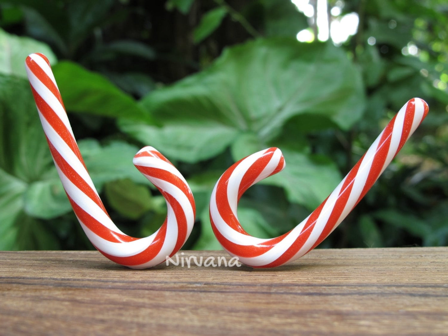 1 Pair (2 Pieces) Red & White Glass Peppermint Candy Cane Ear Jewelry