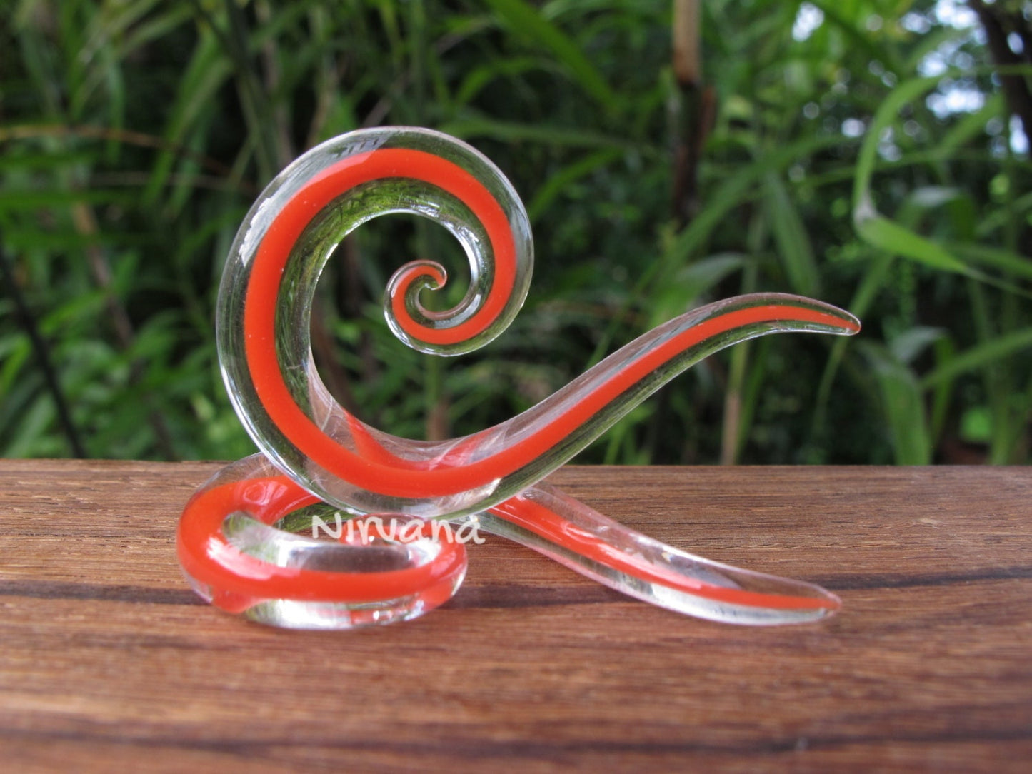 1 Pair (2 Pieces) Solid Color Encased Red Thai Super Spirals