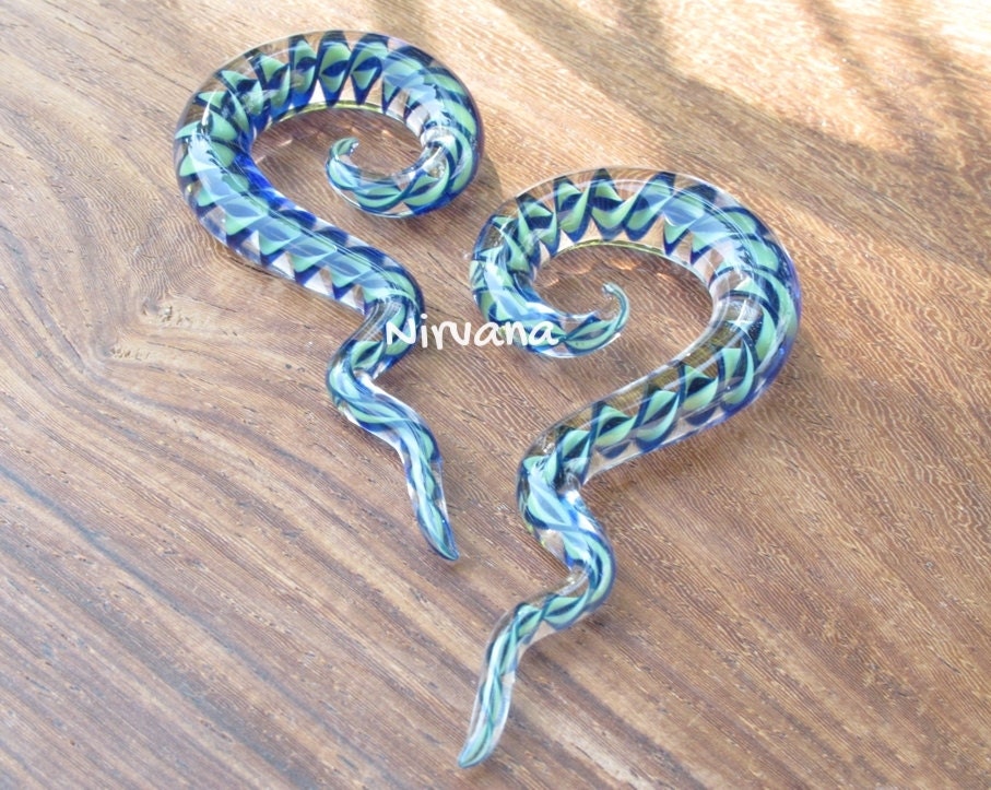 1 Pair (2 Pieces) Encased Twist Cobalt Blue & Jade Green Spiral Drops