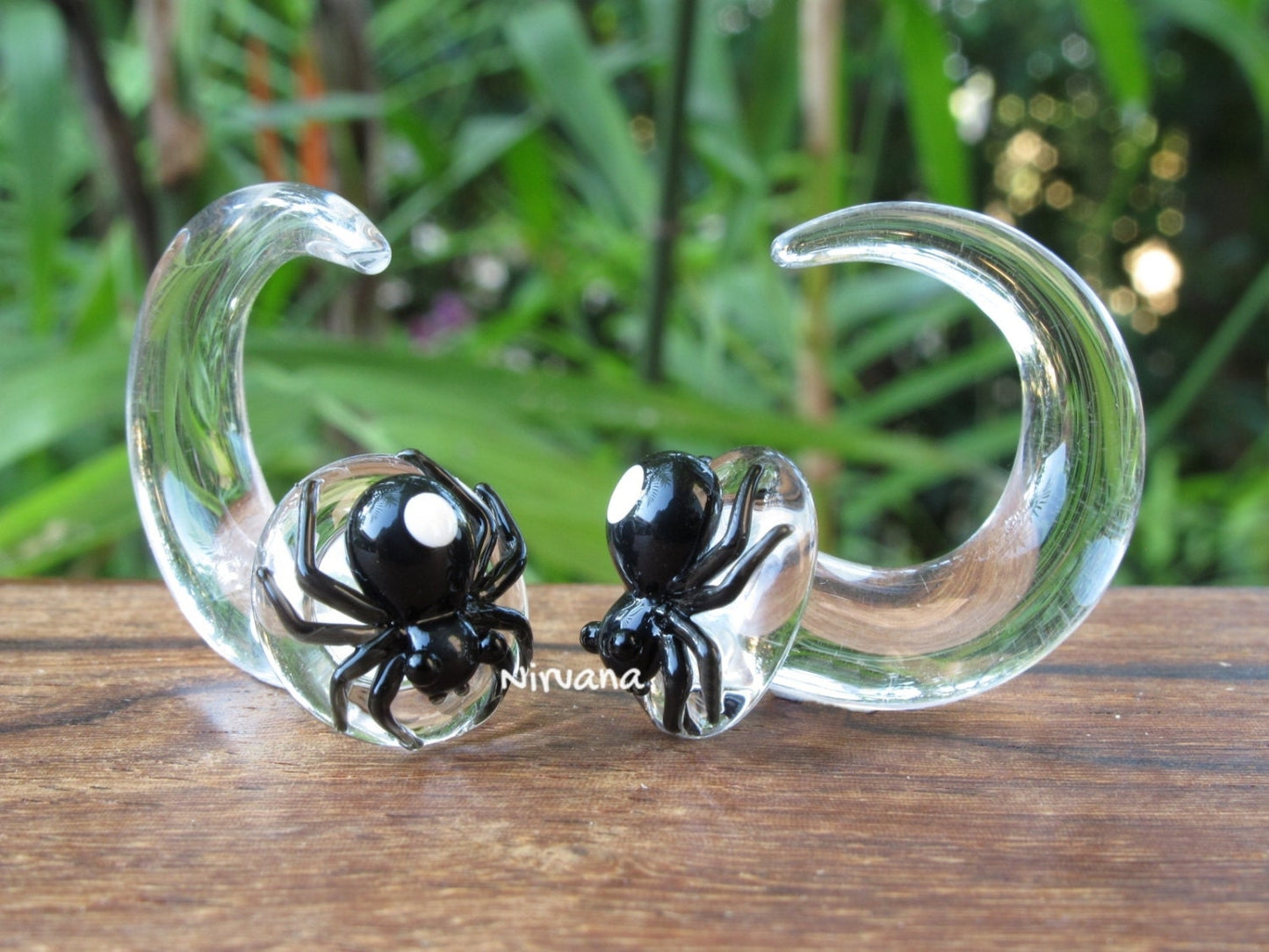 1 Pair (2 Pieces) Black Widow Spider with White Spots Glass Claw