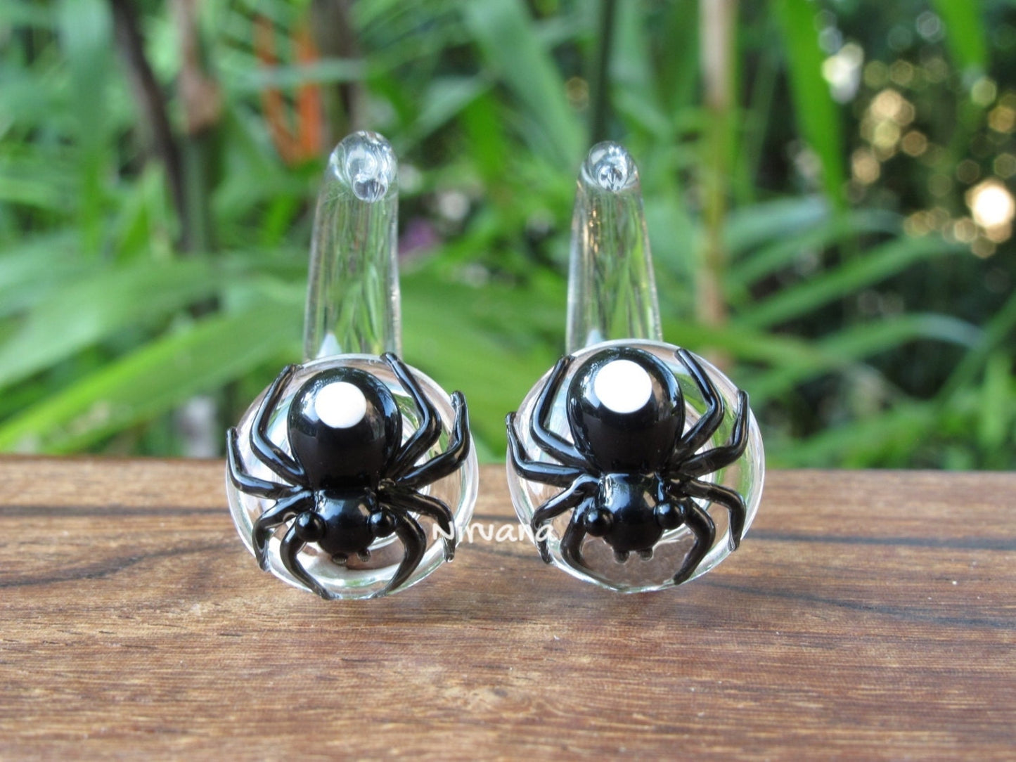 1 Pair (2 Pieces) Black Widow Spider with White Spots Glass Claw