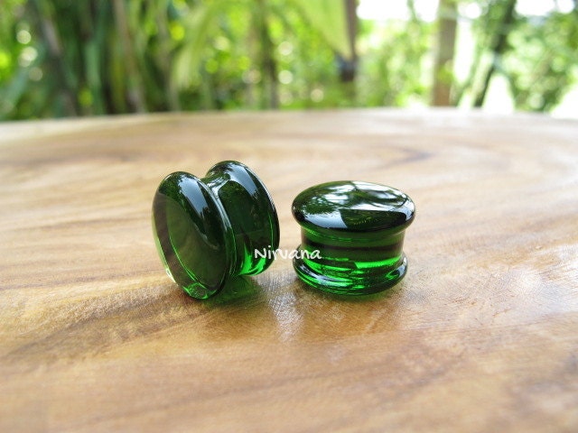 1 Pair (2 Pieces) Transparent Green Solid Color Glass Plugs