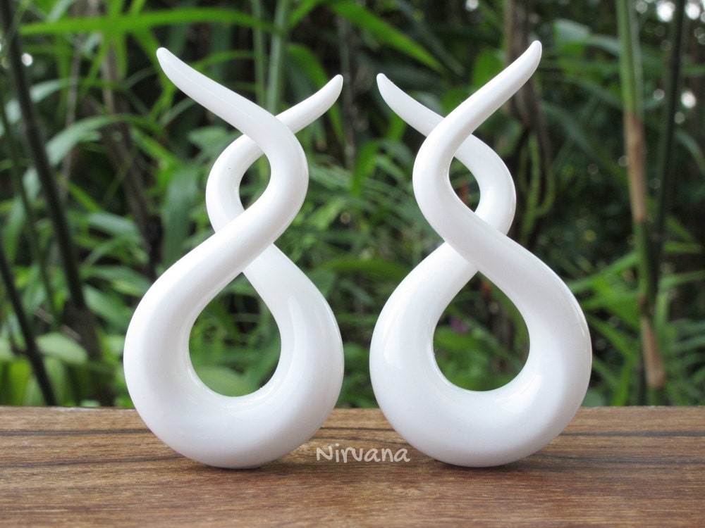 1 Pair (2 Pieces) Snow White Double Twists