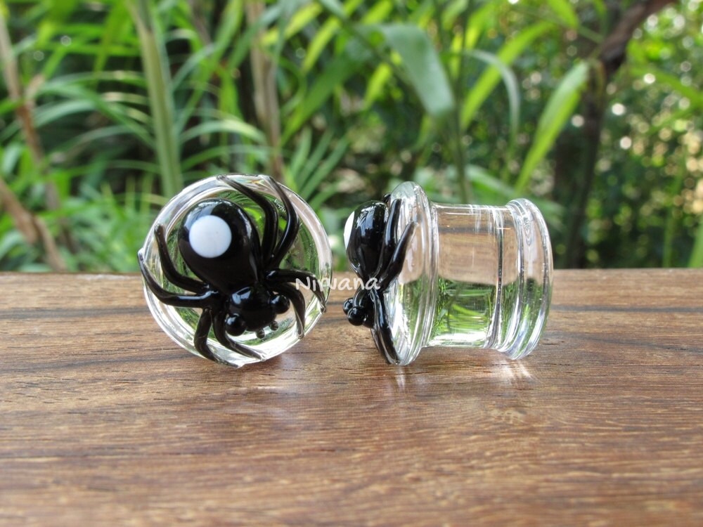 1 Pair (2 Pieces) Black Widow Spider with White Spots Glass Plugs