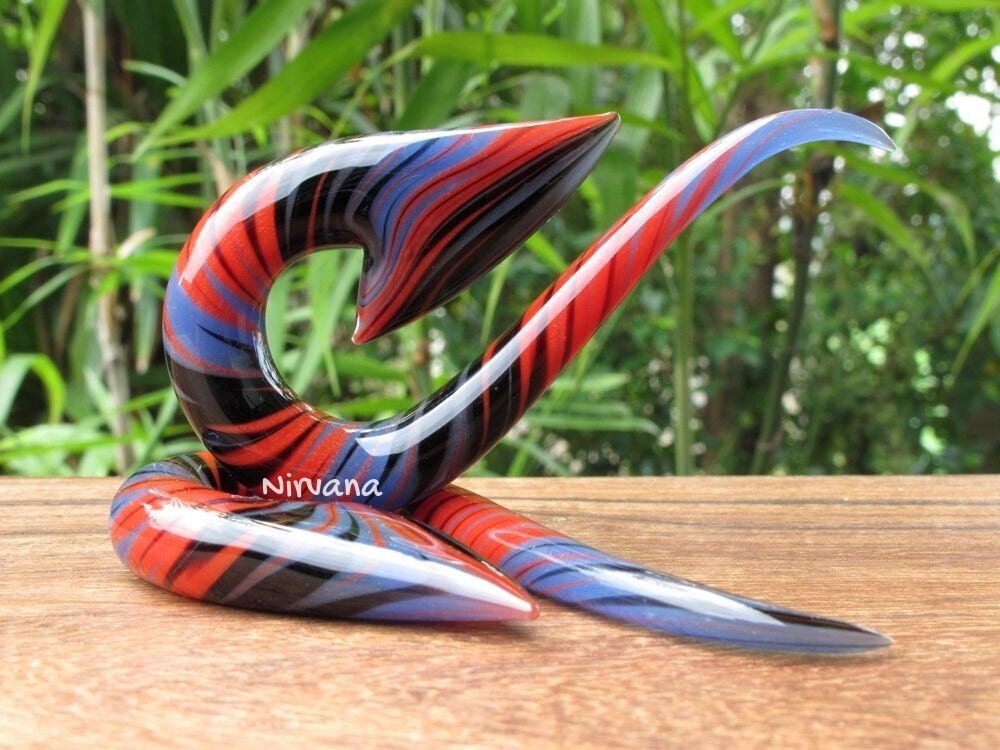 1 Pair (2 Pieces) Purple,Black & Red Free-Style South Pacific Islands Tribal Fish Hooks Glass