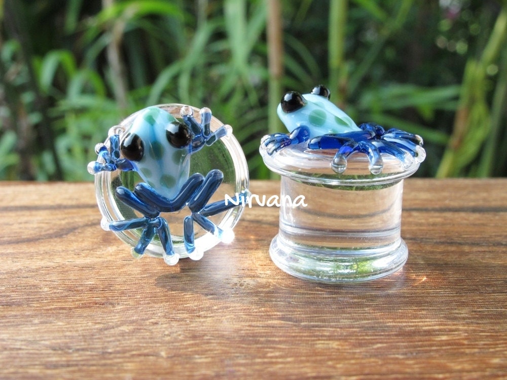 1 Pair (2 Pieces) Sky Blue Frogs with Green Spots Glass Plugs