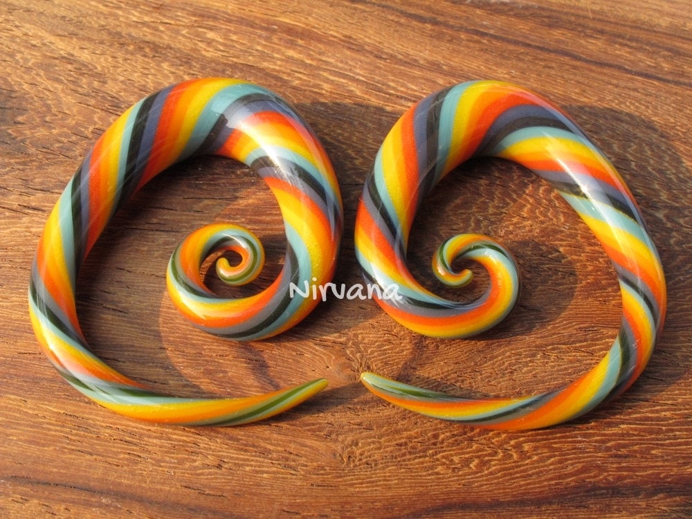 1 Pair (2 Pieces) Rainbow Twist Tear Drop Spirals Glass