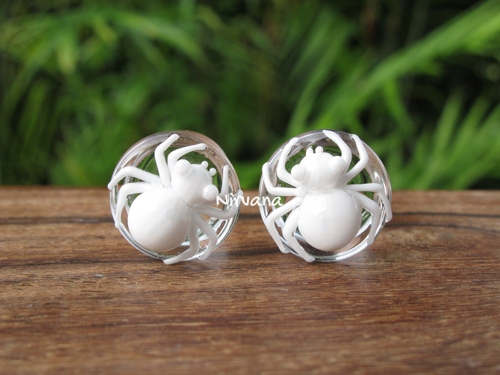 1 Pair (2 Pieces) White Poison Spider Glass Plugs