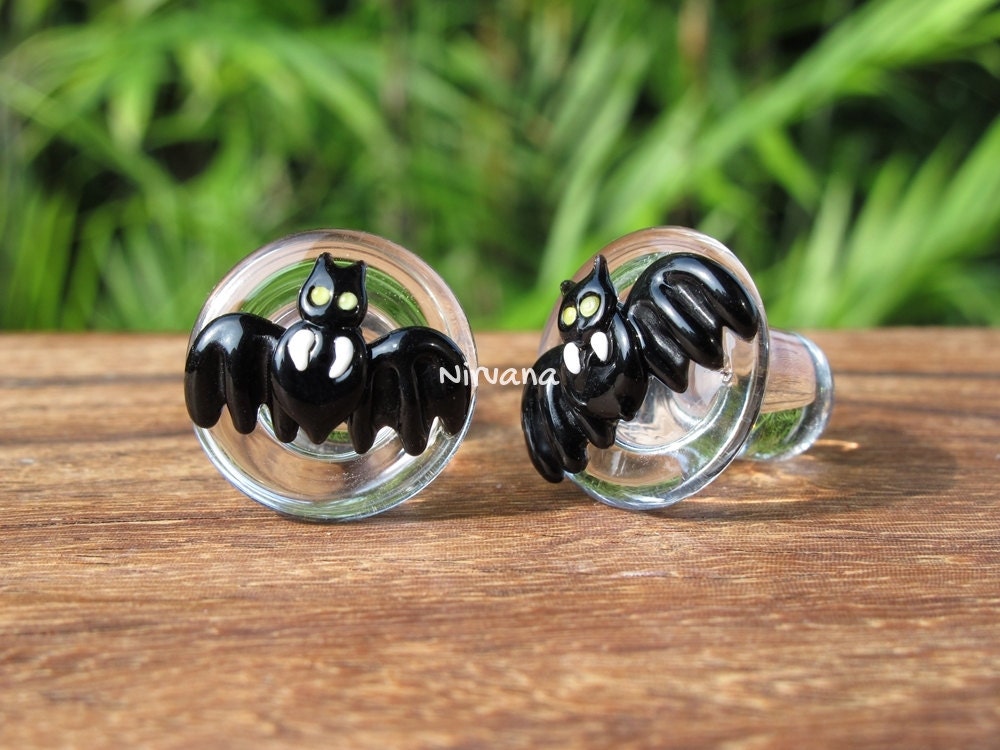 1 Pair (2 Pieces) Vampire Bat Glass Plugs