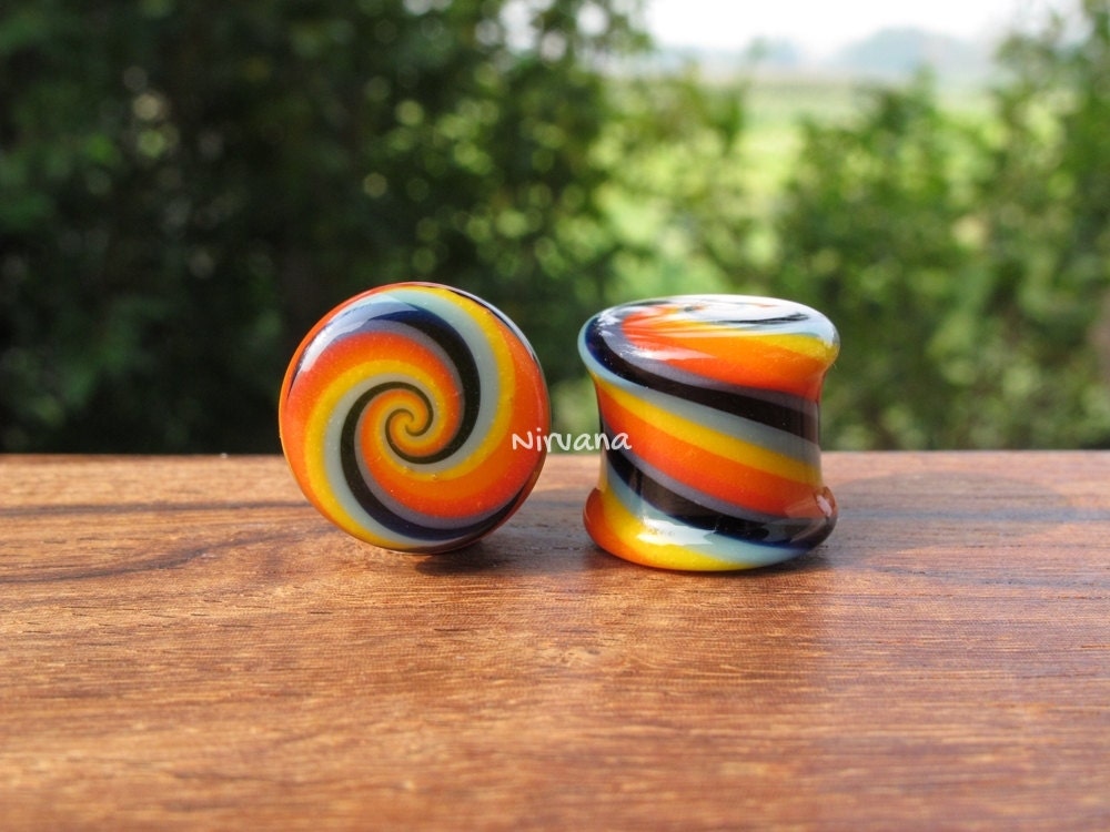 1 Pair (2 Pieces) Rainbow Striped Candy Spiral Glass Plugs