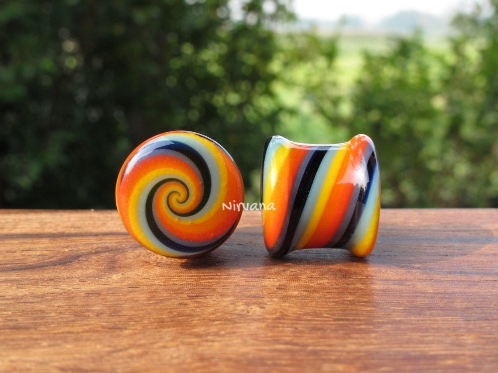 1 Pair (2 Pieces) Rainbow Striped Candy Spiral Glass Plugs