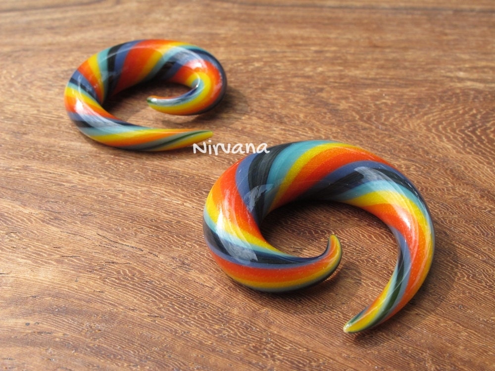 1 Pair (2 Pieces) Rainbow Twist Classic Spirals Glass